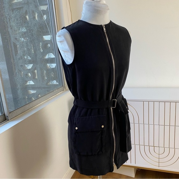& Other Stories Sleeveless Utility Belted Zip Dress inn Black EU 34 / US 4 - Picture 3 of 7